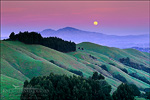 picture: Full moon rising at sunset over Mt. Diablo from the Orinda Hills, Contra Costa County, California