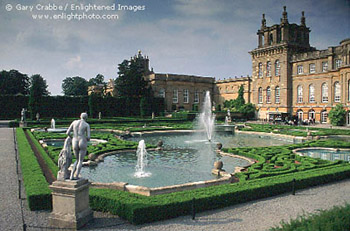 Fountain Garden at Blenheim Palace, Woodstock, Cotswolds Region, Oxfordshire, England