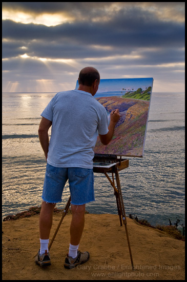 Artist Bill Jewell painting at Sunset Cliffs, San Diego, California