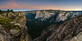 Picture Moonset at dawn from Taft Point above Yosemite Valley, Yosemite National Park, California