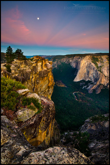Picture: Moonset at dawn over El Capitan and Yosemite Valley from Taft Point, Yosemite National Park, California