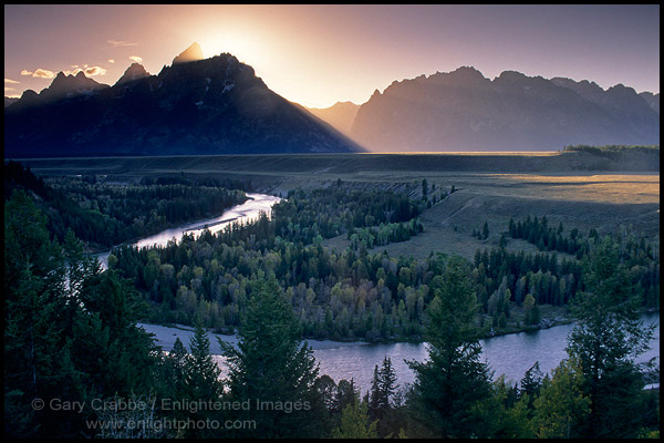 Sunset over the Grand Teton mountain from the Snake River Overlook,, Grand Teton National Park, Wyoming