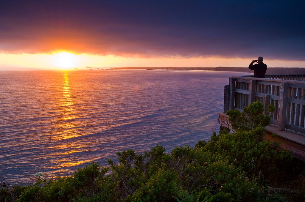 Photo: Person photographing the sunset from Enderts Beach Overlook, near Crescent City, Redwood National Park, California