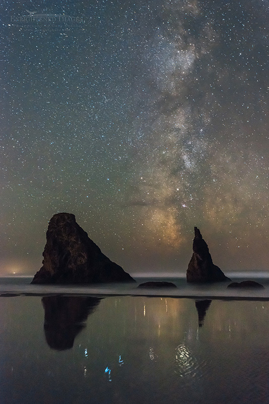 Image: Milky Way over seastacks on Bandon Beach, Bandon, Oregon