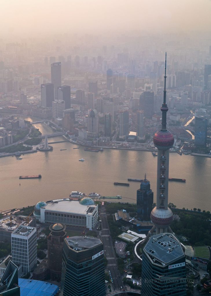 Photo: The Oriental Pearl TV Tower and smog along the Huangpu River, Shanghai, China