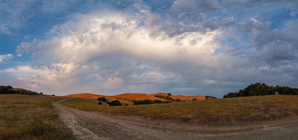 Photo Picture of Panorama of cloud over trail in Briones Regional Park, Contra Costa County, California