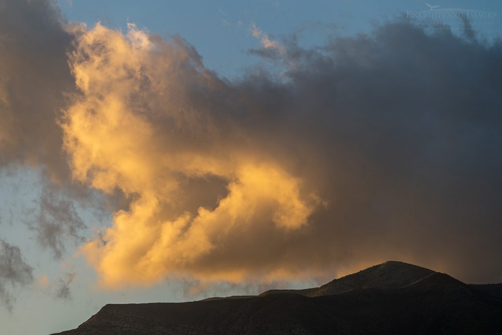 Photo picture of Sunset light on clouds above Ojai, Ventura County, California