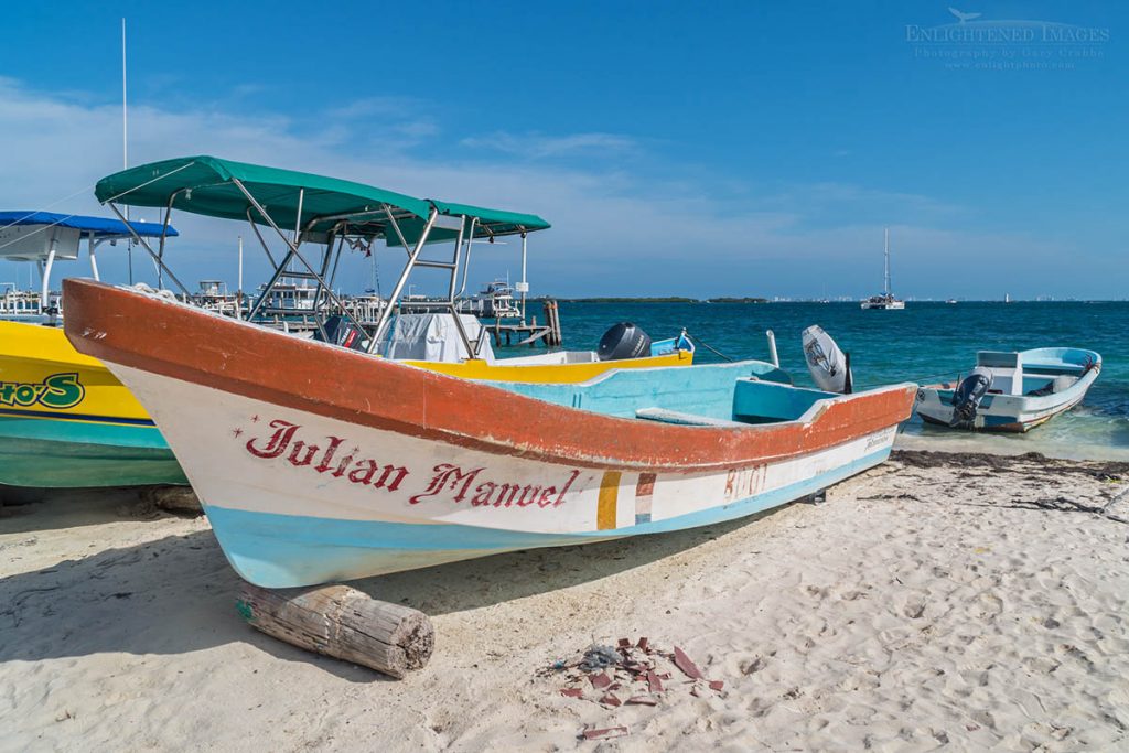 Photo: Boats along the water at Playa Centro, Isla Mujeres, Yucatan Peninsula, Quintana Roo, Mexic